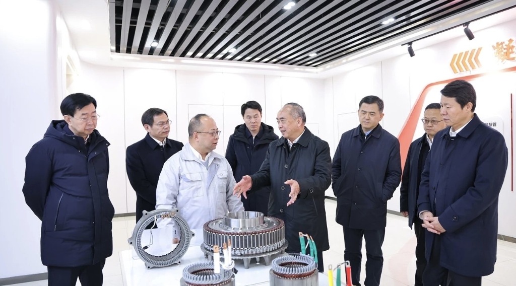 开足马力“赶订单”，奋力冲刺“开门红”  | 山东省委书记林武调研精彩体育电竞赛事尽在MK ESPORTS临沂工厂新能源电驱动项目